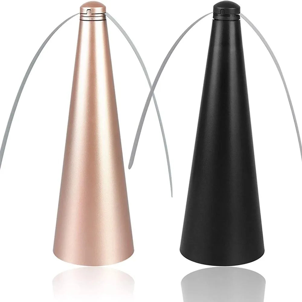 Fly-repellent, cordless fan for the outdoor table or as an alternative to insect spray